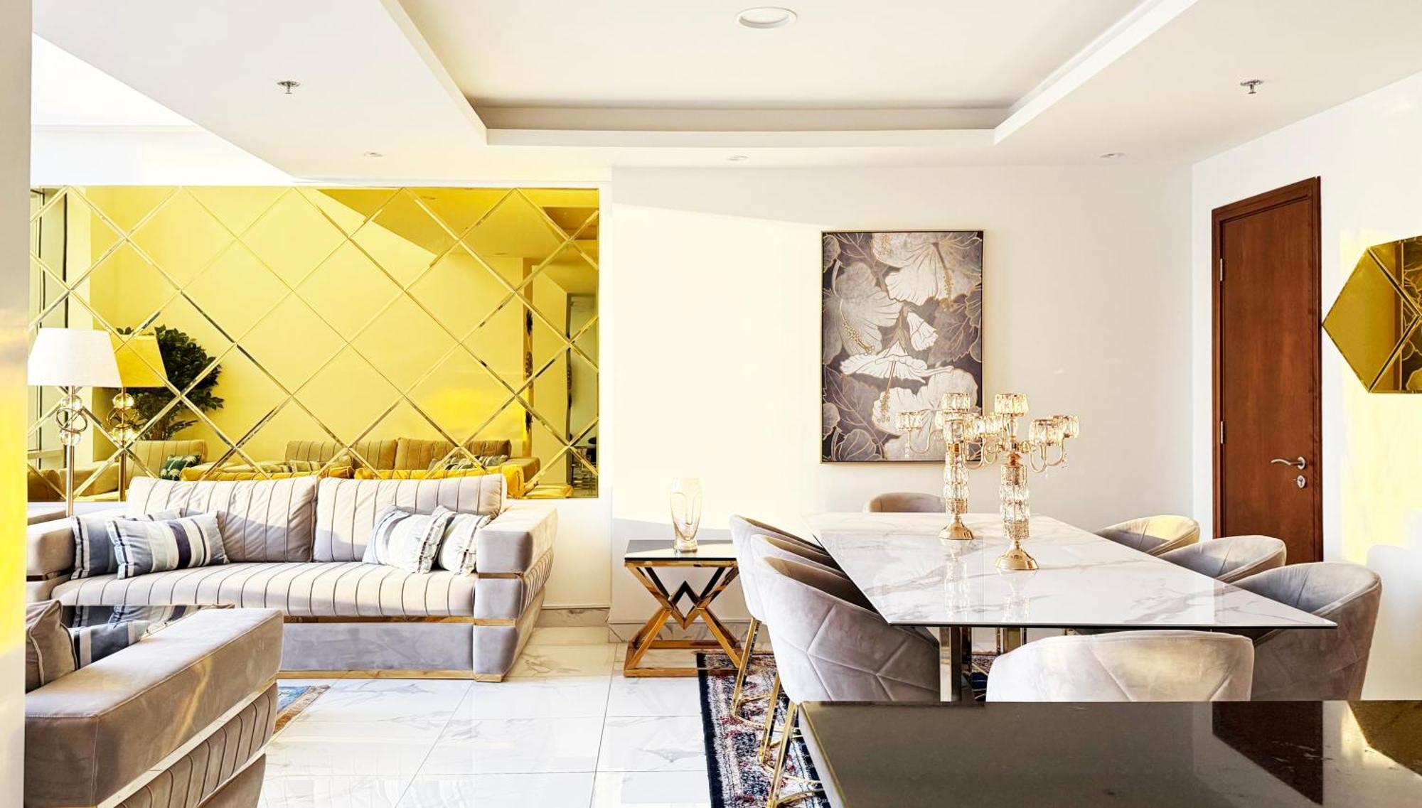 Apartment Canal-view Duplex Dubai